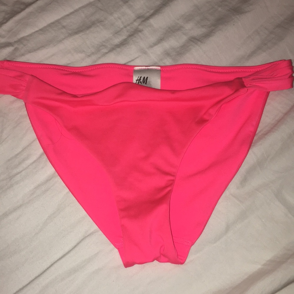 H AND M BIKINI BOTTOM SIZE 4
